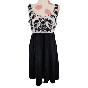 Women's Feather Bone Anthropologie Embroidered Bust Dress Small White Black Cott